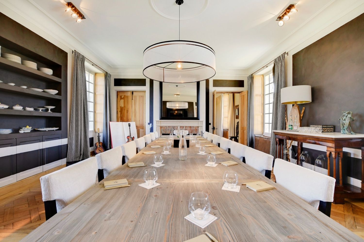 Exceptional Estate for Seminars Near Paris | 5-Hectare Retreat