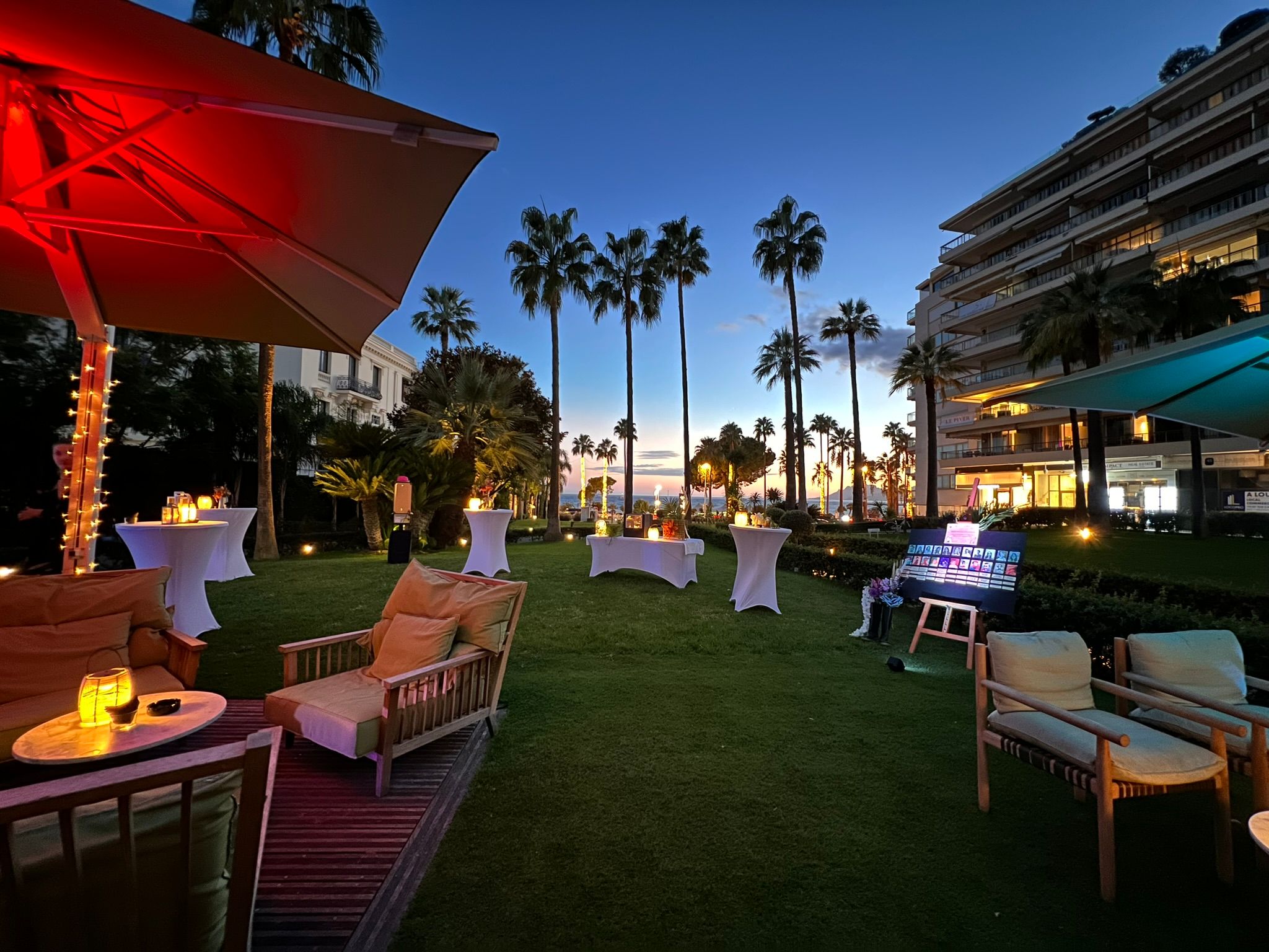 Large Hollywood style garden right on the Croisette