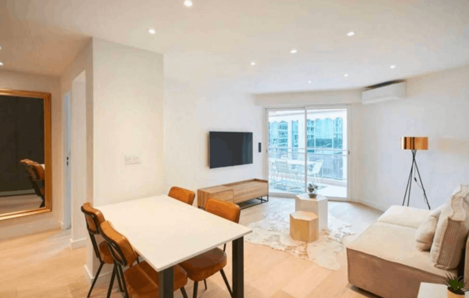 Appartement 2 chambres à Cannes avec vue mer – Près du Palais