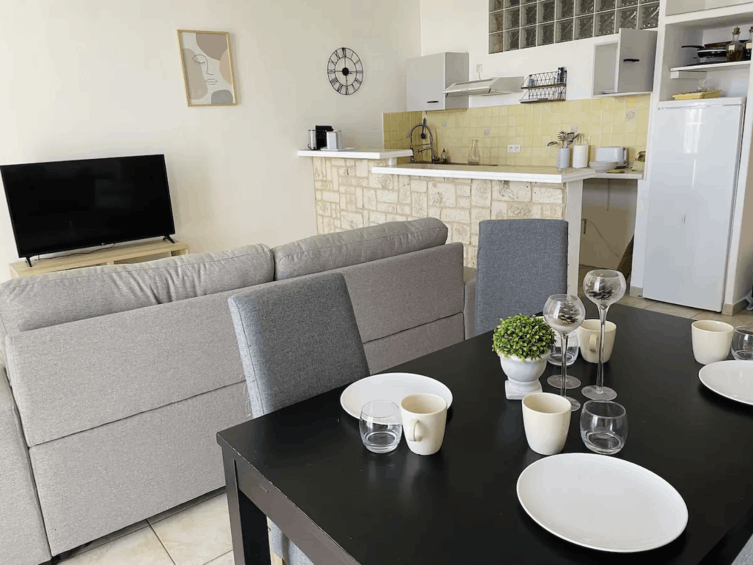 Appartement moderne à Cannes avec balcon – Près du Palais des Festivals