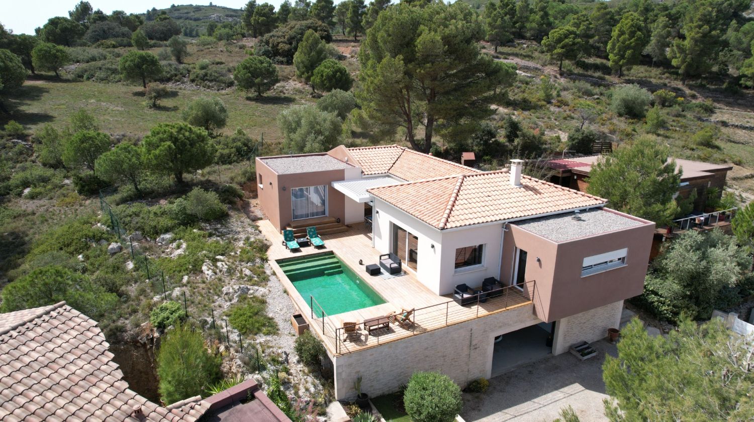 Villa piscine vue sur les vignes des Corbières