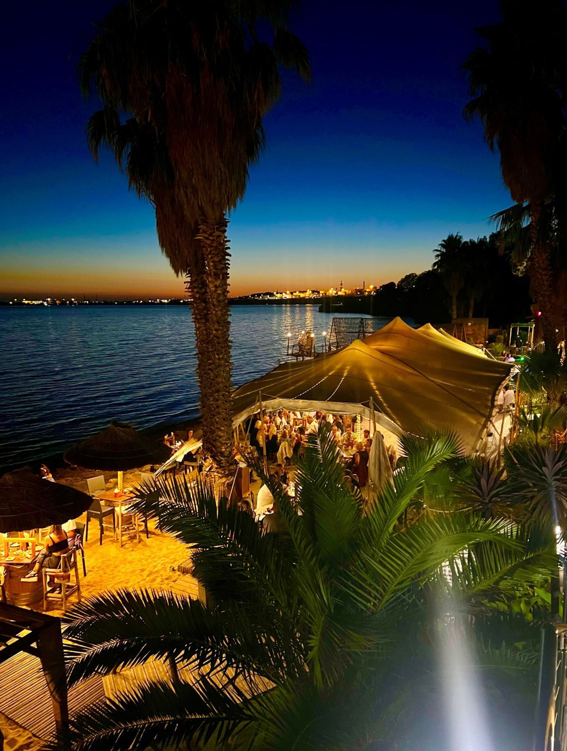 Restaurant with sea view