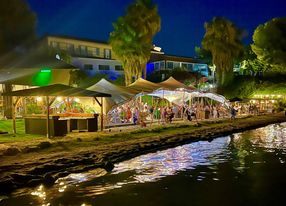 Restaurant with sea view