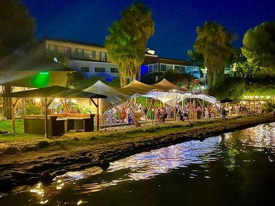 Restaurant with sea view