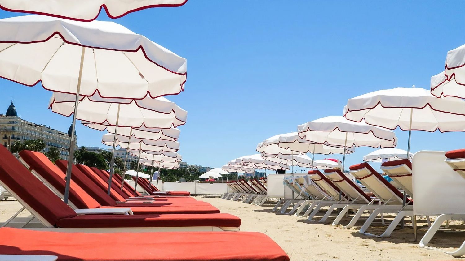 Plage privée à Cannes - idéale pour les mariages et les événements d'entreprise