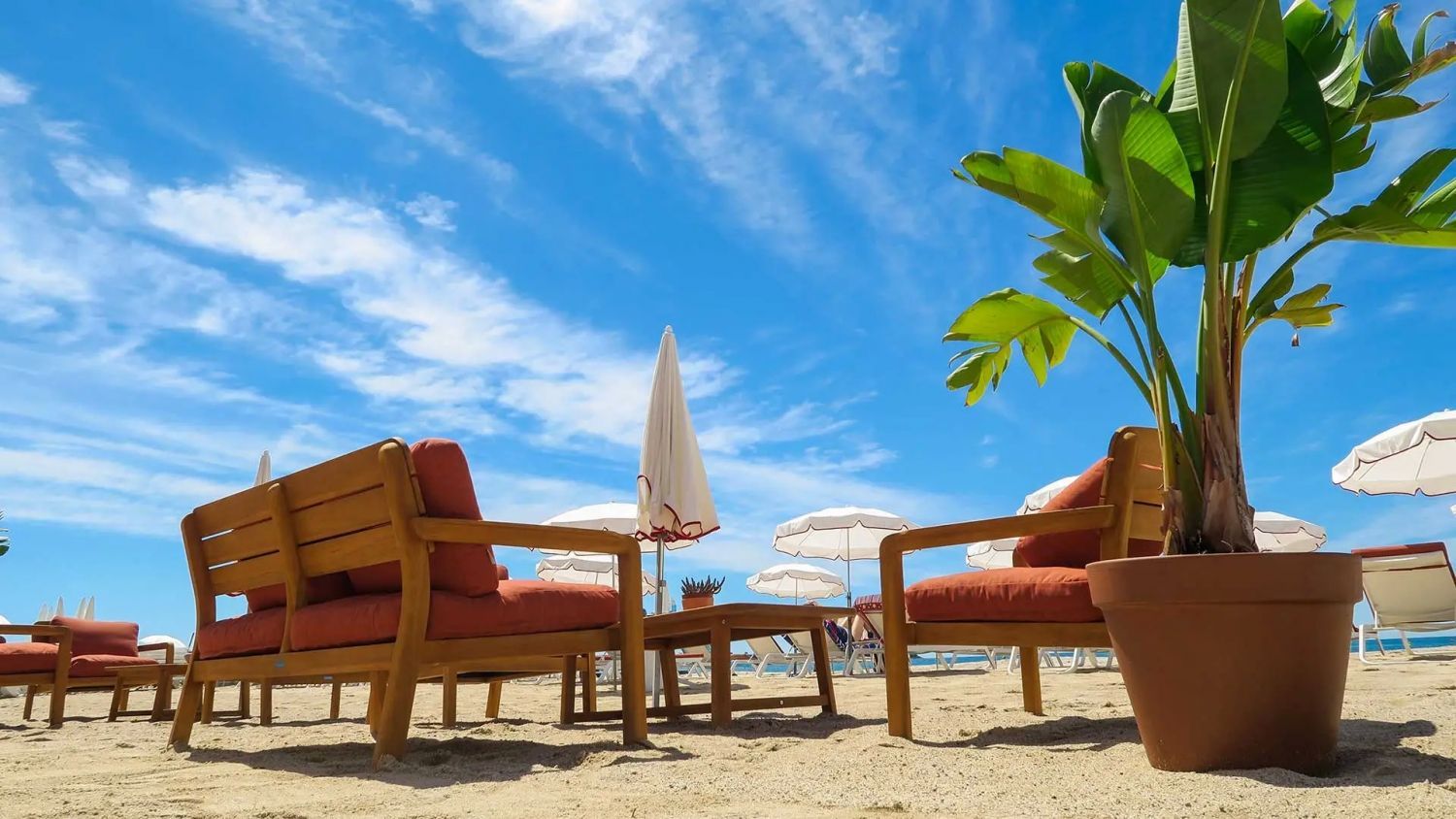 Plage privée à Cannes - idéale pour les mariages et les événements d'entreprise