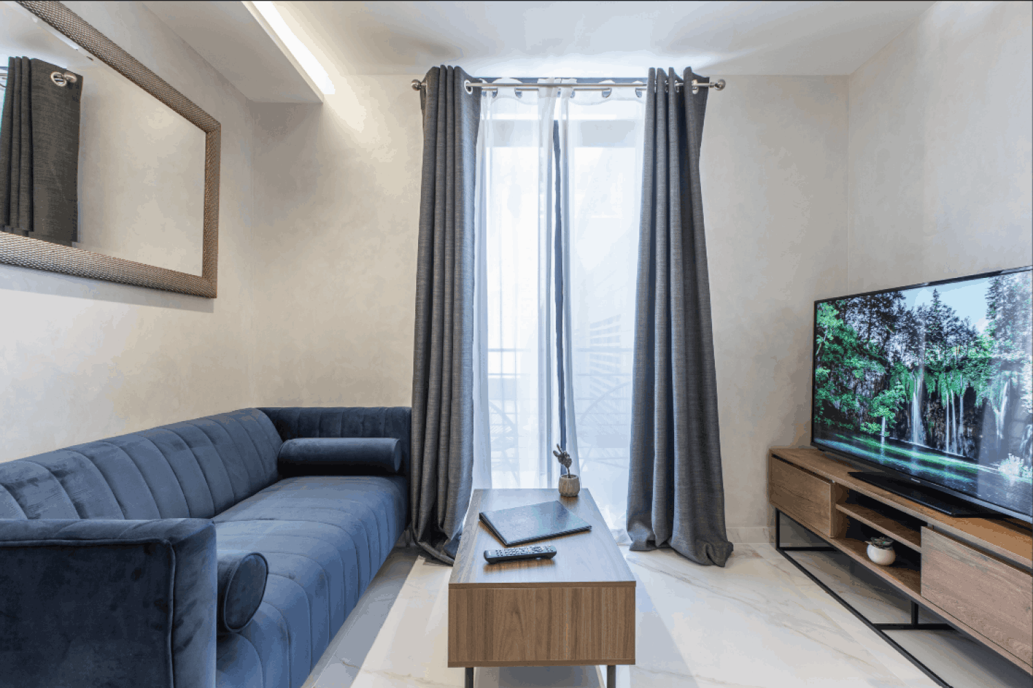 Contemporary equipped apartment