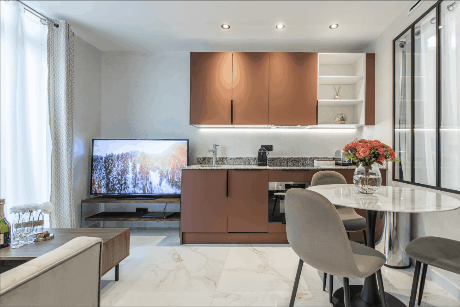 Two bedroom apartment city center