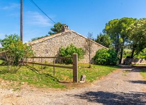 Ecological &amp; authentic cottage 35 minutes from Montpellier