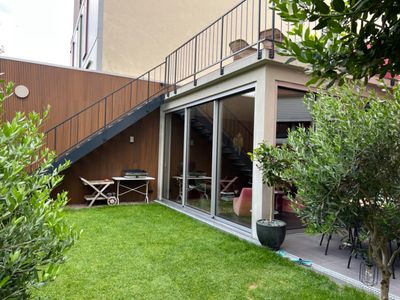 House at the gates of Paris