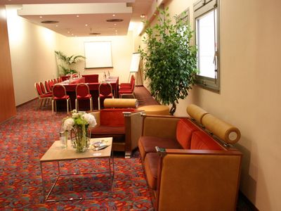 Large lounge and seminar rooms with beautiful Nice city views