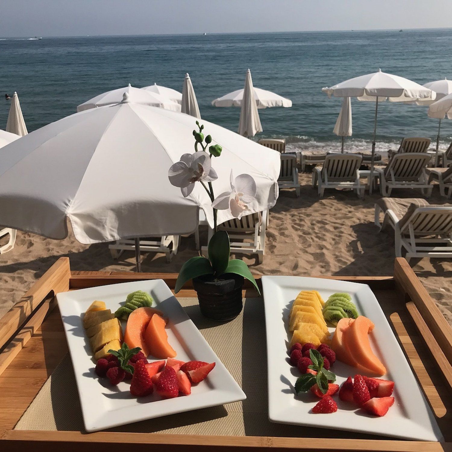Sea View Private Beach in Cannes – Ideal for Weddings & Sunset Events