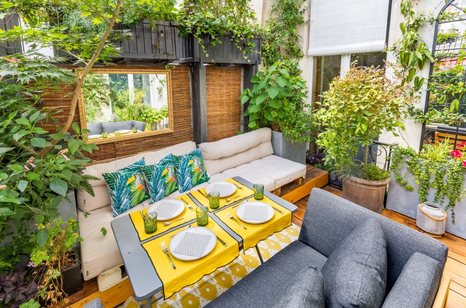 Historic Paris Loft Venue for Events & Meetings