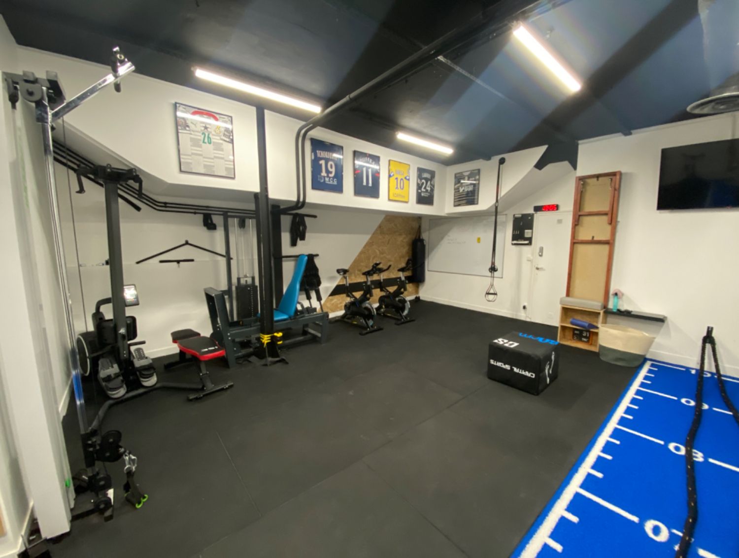 Versatile 300m² Event Space in Paris with Natural Light & High Ceilings