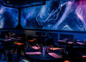 Travel into space in the heart of an immersive Parisian restaurant