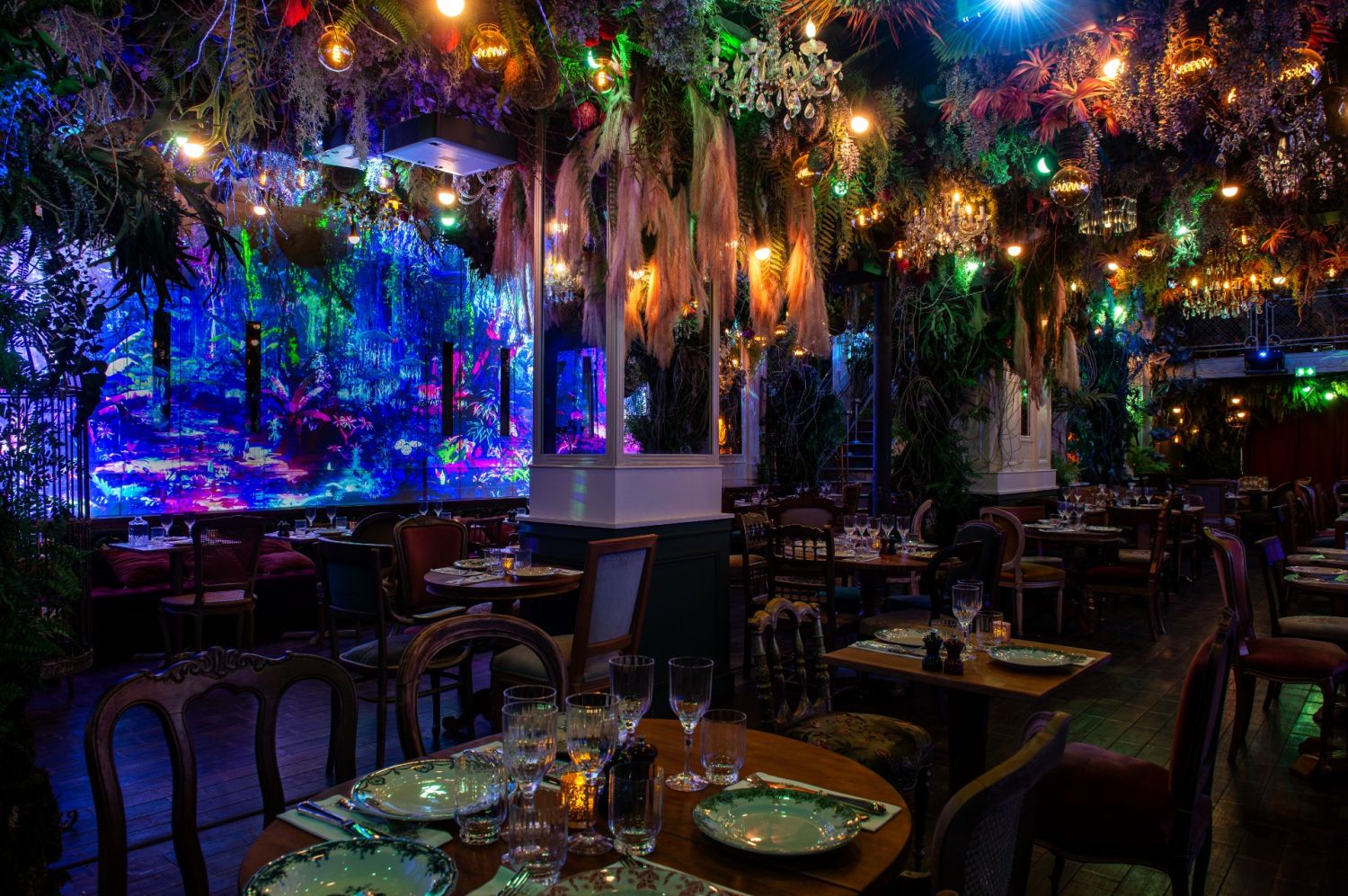 Immersive Jungle Restaurant in Paris for Unique Events