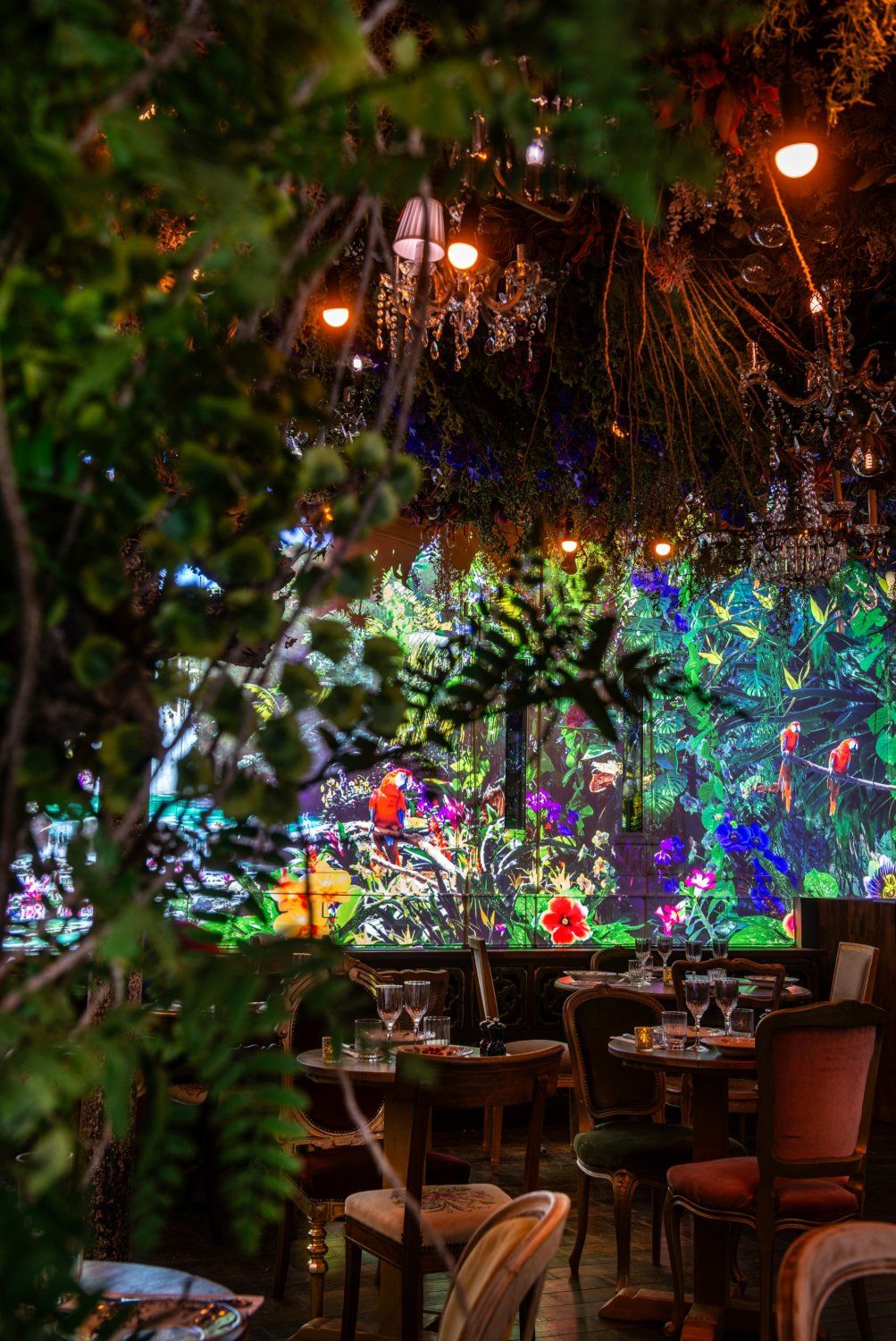 Immersive Jungle Restaurant in Paris for Unique Events