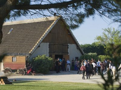 18th-Century Thatch-Roofed Venue in Camargue for Events
