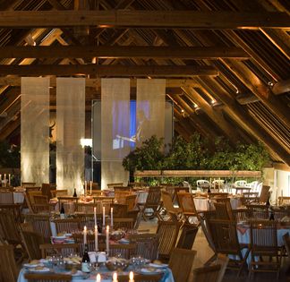 Lieu du 18e Siècle au Toit de Chaume en Camargue pour Événements