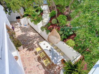 Villa in Roucas Blanc with sea view, garden & pool