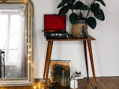 Retro Paris Apartment for Photoshoots & Filming | Natural Light Studio