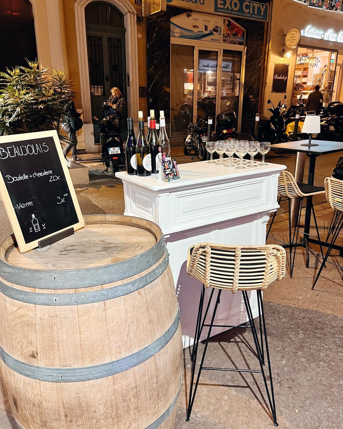 Bar Cannes – 70 Guests, Music, Comedy & Cocktails