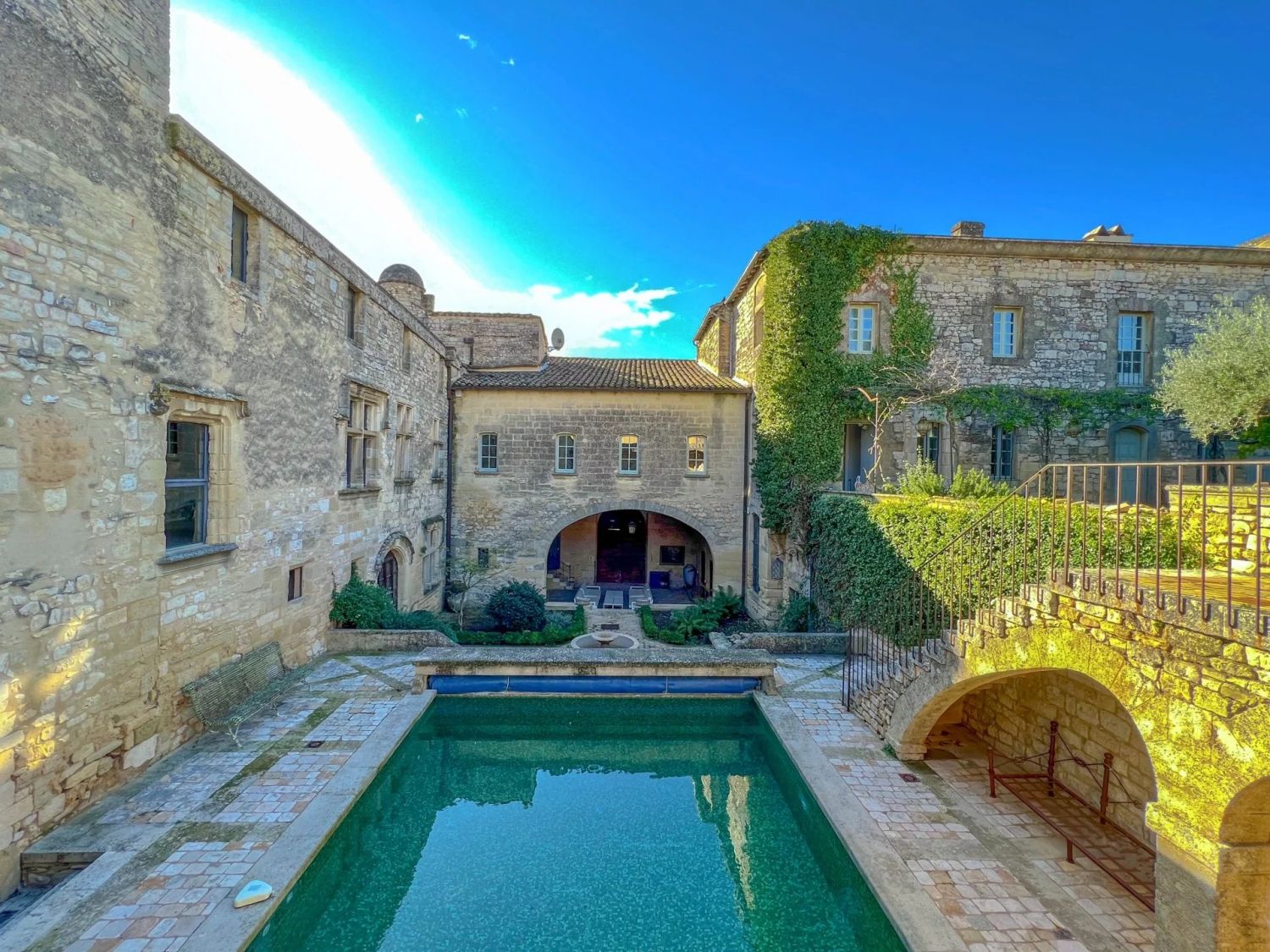 Exceptional castle at Saint-Maximin