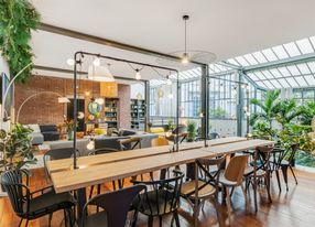 Superb Loft under glass roof in the heart of Paris