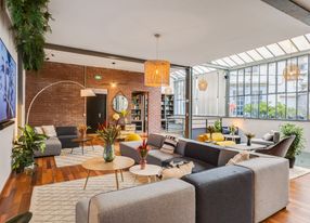 Superb Loft under glass roof in the heart of Paris