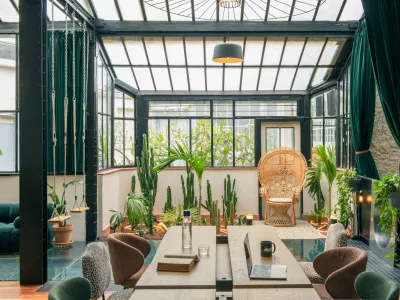 Superb Loft under glass roof in the heart of Paris