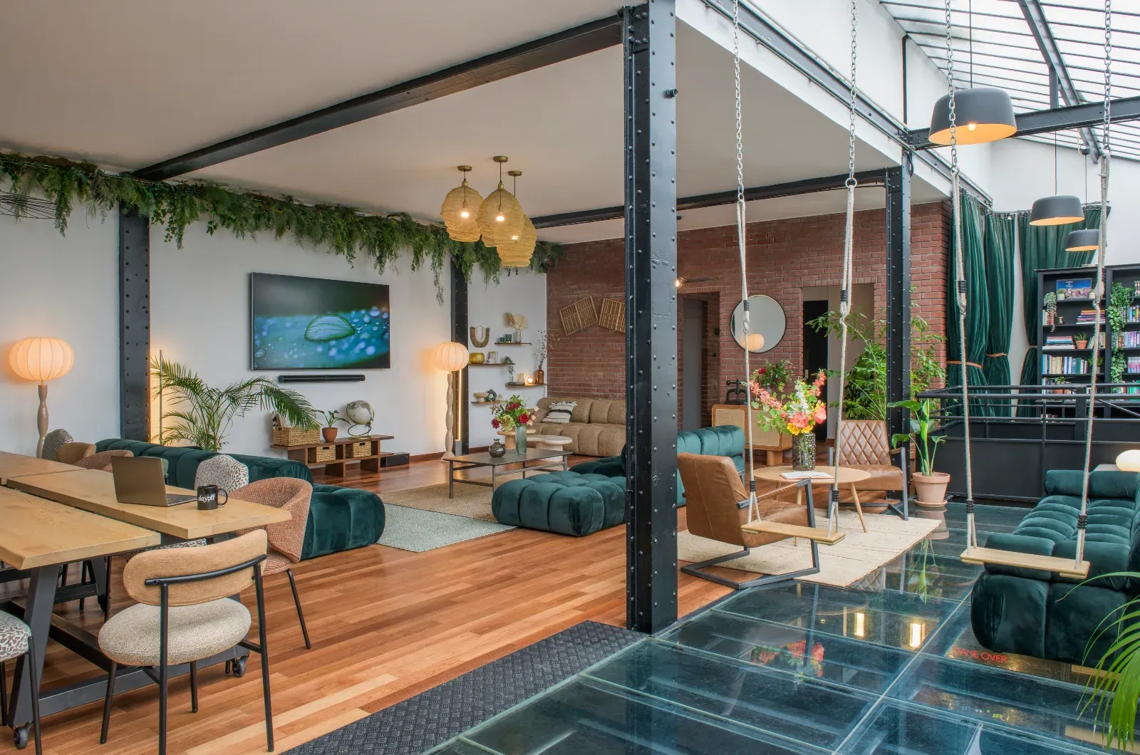 300 m² Glass-Roofed Loft Near Place de la République | Paris Event Venue