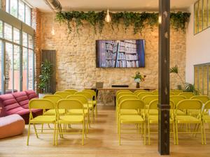 Large Parisian loft with terrace