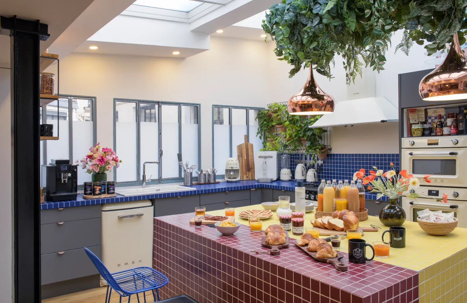 Large Parisian loft with terrace