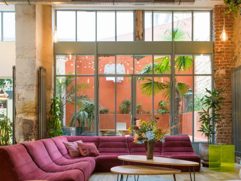 Loft Parisien avec Terrasse Verte pour Événements jusqu'à 60 Personnes