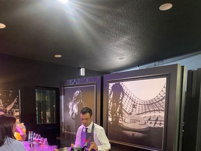 Meeting room in the heart of a high-level stadium