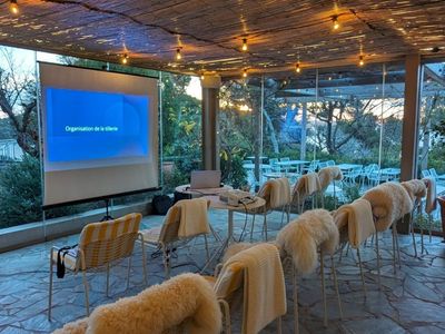 Sublime Provencal Park in the heart of a pine forest with sea view with catering and accommodation