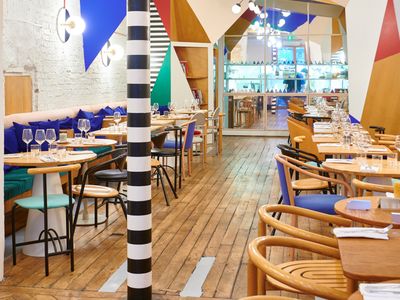 Espace Événementiel Inspiré Art-Déco avec Jardin à Paris