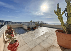 3 bedrooms apartment with big terrace on La croisette 