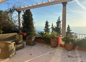 Terrace with a sea view and Monaco 