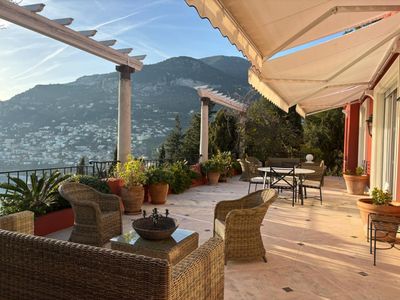 Terrasse vue mer et Monaco 