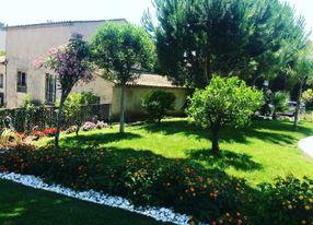 Provencal bastide close to the center of Cannes