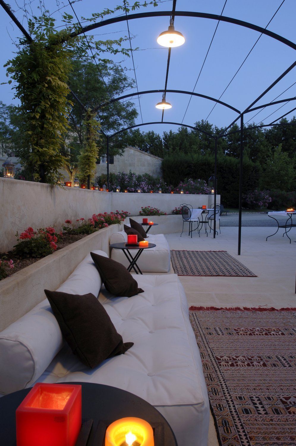 Lieu d'Événement Authentique en Camargue | Espace 170m² avec Terrasse