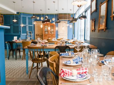 Restaurant Parisien Table d'Hôte Authentique pour Événements