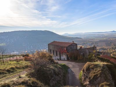 A chapel turned loft with a view of the Auvergne volcanoes
