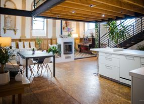 A chapel turned loft with a view of the Auvergne volcanoes