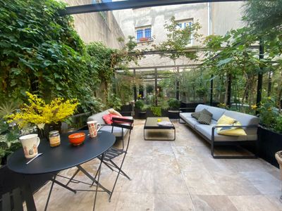 Reception apartment in a private mansion in the Marais