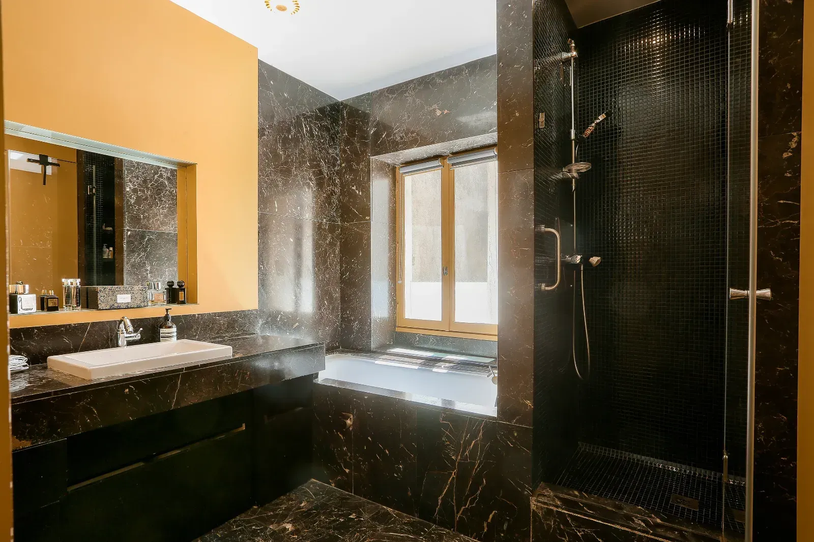 Appartement de réception dans un hôtel particulier du Marais 