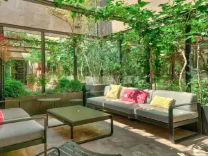 Stunning 180m² Paris Apartment for Shoots & Events in Le Marais