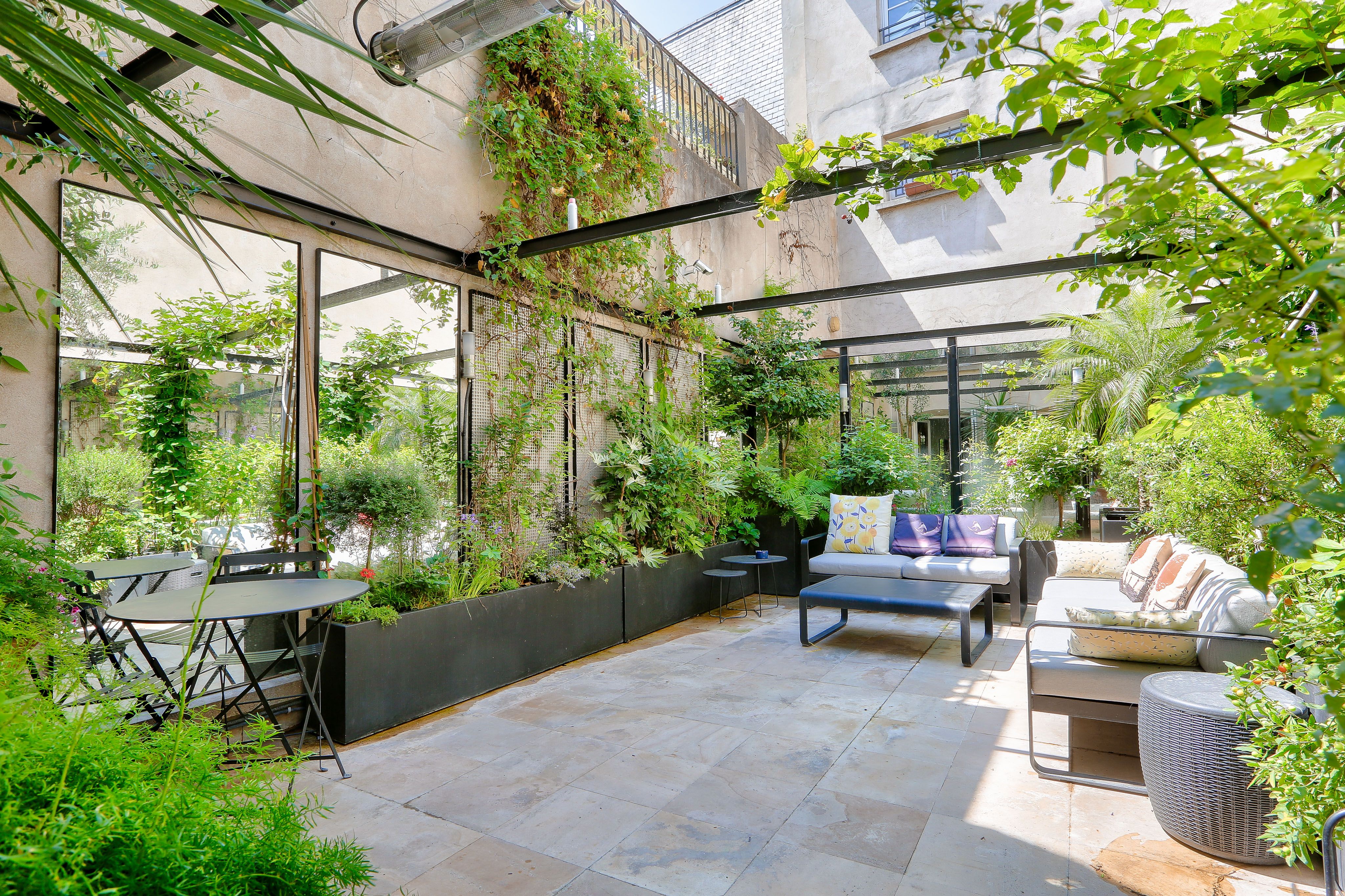 Superbe Appartement Parisien de 180m² pour Tournages et Événements dans le Marais