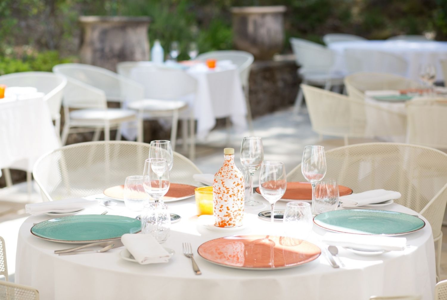 Restaurant & terrace nestled in the Vençoise hills